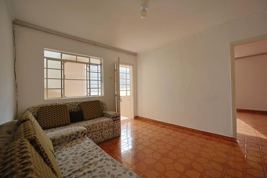 Sala de casa à venda com 2 quartos, 110m² em Vila Paulistania, São Paulo
