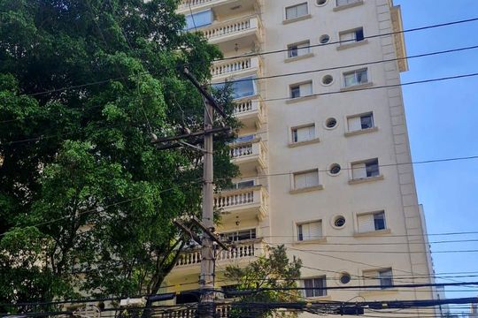 Fachada de apartamento para alugar com 2 quartos, 100m² em Cerqueira César, São Paulo