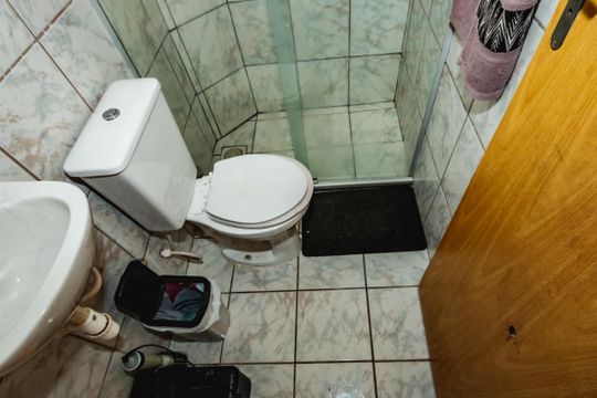Banheiro social de apartamento à venda com 2 quartos, 42m² em Juliana, Belo Horizonte