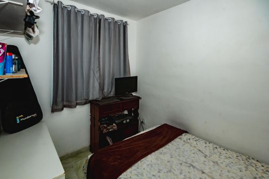 Quarto de apartamento à venda com 2 quartos, 42m² em Juliana, Belo Horizonte