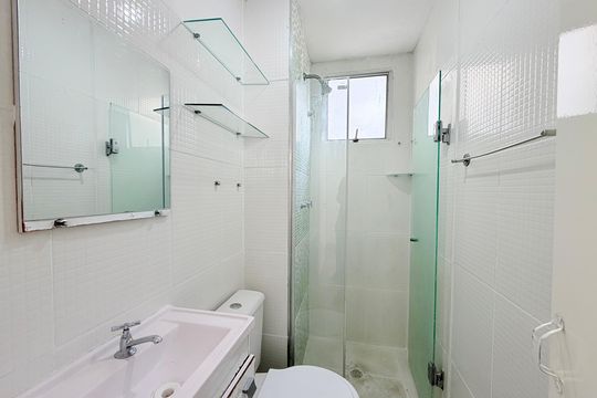 Banheiro  de apartamento à venda com 2 quartos, 38m² em Vila Damaceno, São Paulo