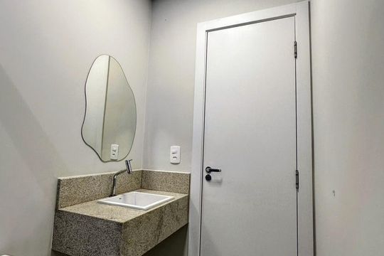 Banheiro Social de apartamento para alugar com 1 quarto, 60m² em Portão, Curitiba