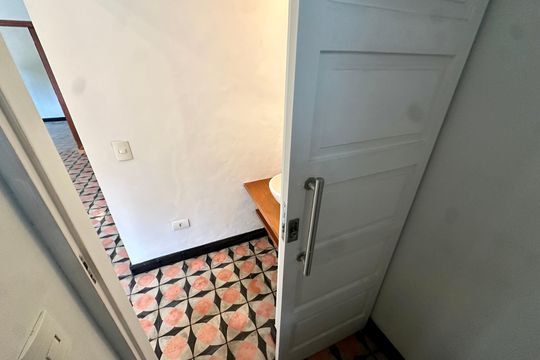 Banheiro 2 de casa de condomínio para alugar com 1 quarto, 70m² em Santo Amaro, São Paulo