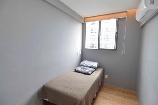 Quarto 2 de apartamento para alugar com 2 quartos, 44m² em Santo Cristo, Rio de Janeiro