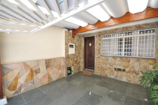 Garagem de casa à venda com 2 quartos, 140m² em Vila Medeiros, São Paulo