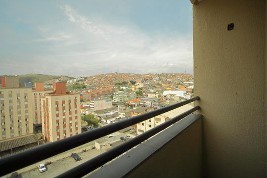 Varanda da Sala  de apartamento para alugar com 2 quartos, 58m² em Santa Terezinha, São Bernardo do Campo
