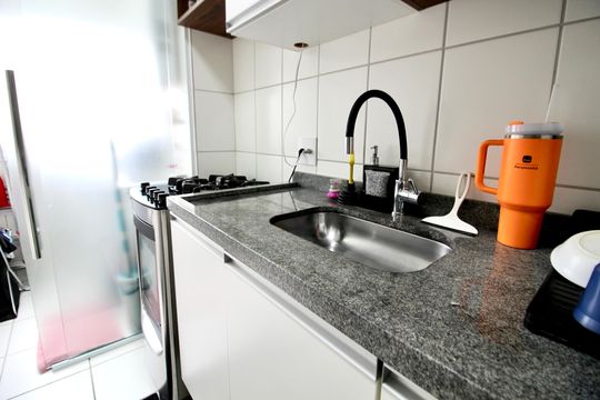 Cozinha  de apartamento à venda com 2 quartos, 47m² em Jardim Brasilia, São Paulo