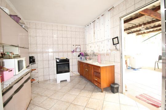 Cozinha de casa à venda com 2 quartos, 250m² em Vila Popular, São Paulo