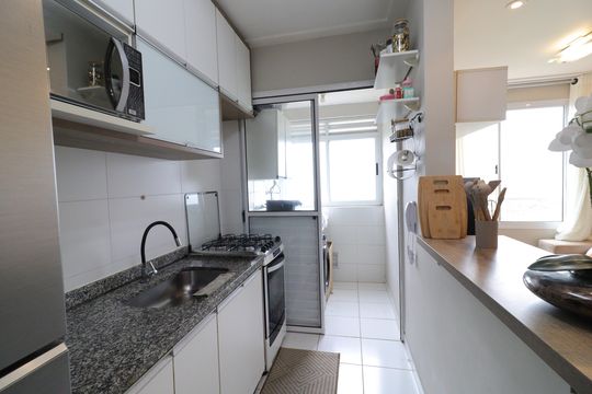 Cozinha de apartamento para alugar com 2 quartos, 49m² em Vila Emir, São Paulo