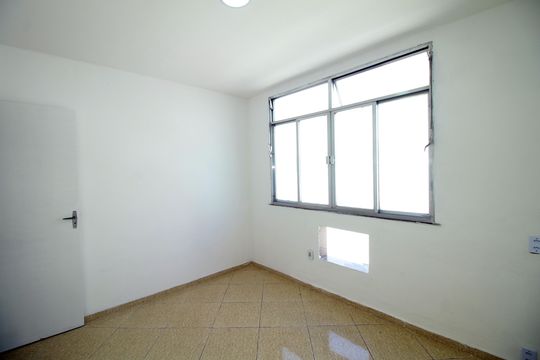 Quarto de apartamento para alugar com 1 quarto, 46m² em Cordovil, Rio de Janeiro