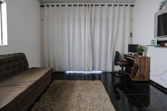 Sala de casa para alugar com 2 quartos, 80m² em Jardim Doutora Liliana, Mogi das Cruzes