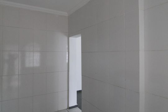 Cozinha de casa para alugar com 2 quartos, 70m² em Santa Terezinha, Belo Horizonte