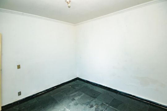 Casa para alugar com 2 quartos, 70m² em Santa Terezinha, Belo Horizonte