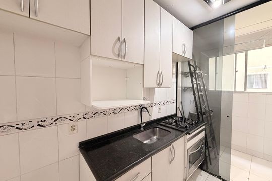 Cozinha de apartamento para alugar com 2 quartos, 56m² em Ponte Sao Joao, Jundiaí