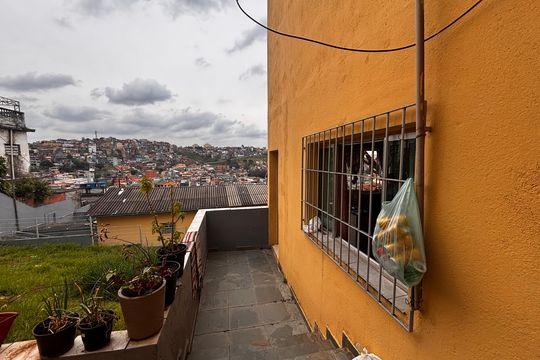 Quintal  de casa à venda com 10 quartos, 600m² em Vila Engenho Novo, Barueri