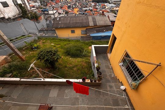 Sacada de casa à venda com 10 quartos, 600m² em Vila Engenho Novo, Barueri