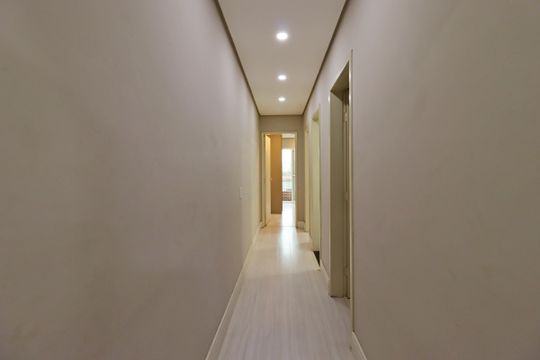 Corredor de apartamento para alugar com 3 quartos, 75m² em Vila Helena, Santo André