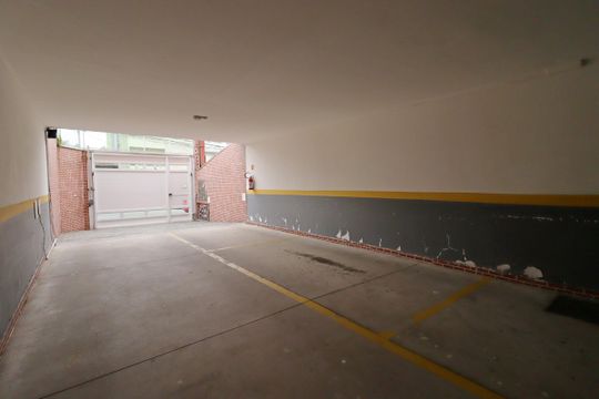 Garagem de apartamento para alugar com 3 quartos, 75m² em Vila Helena, Santo André