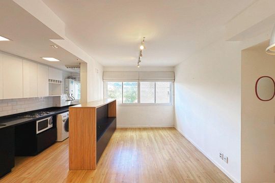 Sala de apartamento para alugar com 2 quartos, 60m² em Teresópolis, Porto Alegre