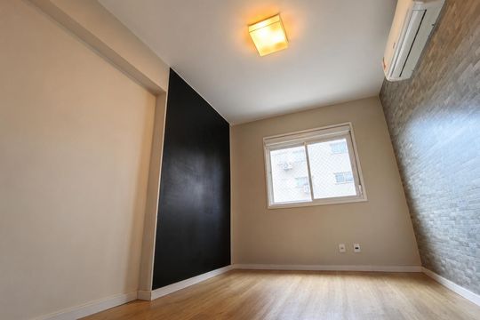 Quarto de apartamento para alugar com 2 quartos, 60m² em Teresópolis, Porto Alegre