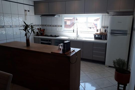 Cozinha de casa à venda com 3 quartos, 210m² em Jardim do Lago, Jundiaí