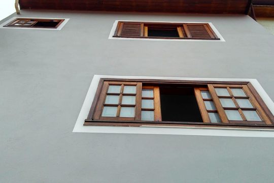 Área externa de casa à venda com 3 quartos, 210m² em Jardim do Lago, Jundiaí