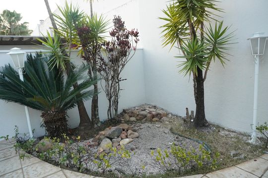 Jardim de casa de condomínio à venda com 2 quartos, 180m² em Tamboré, Santana de Parnaíba