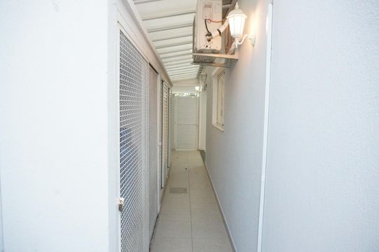 Área externa de casa de condomínio à venda com 2 quartos, 180m² em Tamboré, Santana de Parnaíba
