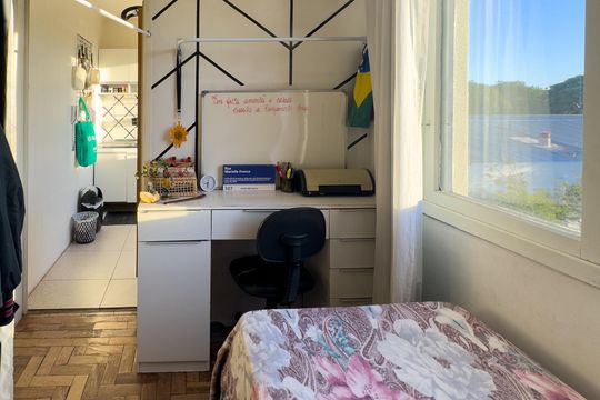 Quarto de apartamento à venda com 1 quarto, 38m² em São Sebastião, Porto Alegre