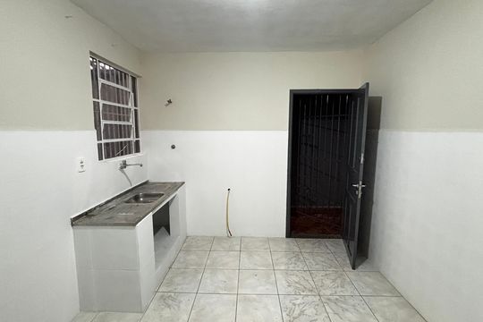 Cozinha de casa à venda com 2 quartos, 125m² em Vila Guaraciaba, Santo André