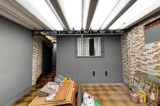 Garagem de casa à venda com 2 quartos, 125m² em Vila Guaraciaba, Santo André
