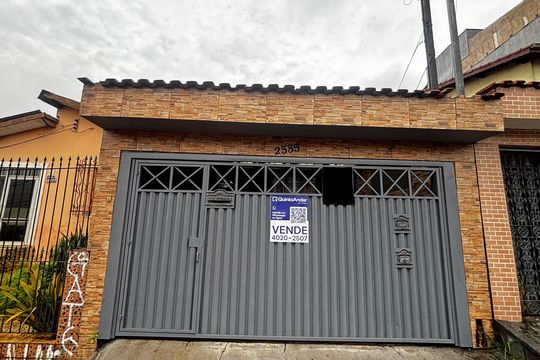 Fachada de casa à venda com 2 quartos, 125m² em Vila Guaraciaba, Santo André