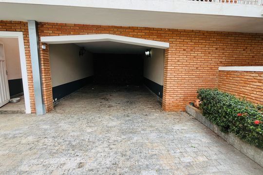 Casa para alugar com 3 quartos, 300m² em Parque São Quirino, Campinas