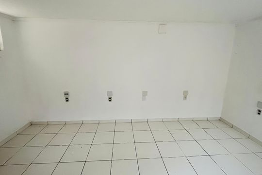 Casa para alugar com 3 quartos, 300m² em Parque São Quirino, Campinas