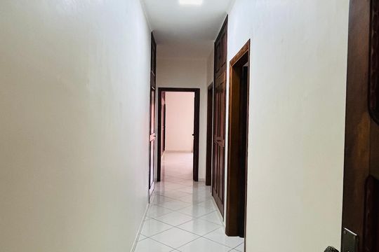 Casa para alugar com 3 quartos, 300m² em Parque São Quirino, Campinas