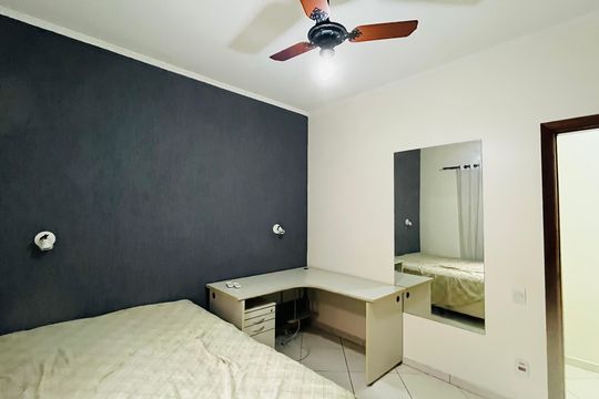 Casa para alugar com 3 quartos, 300m² em Parque São Quirino, Campinas