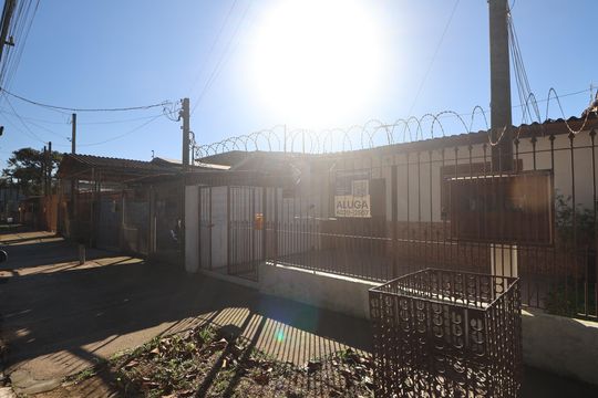 Fachada de casa para alugar com 3 quartos, 60m² em Rio Branco, Canoas