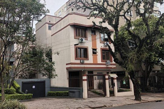 Fachada de apartamento para alugar com 1 quarto, 43m² em Rio Branco, Porto Alegre