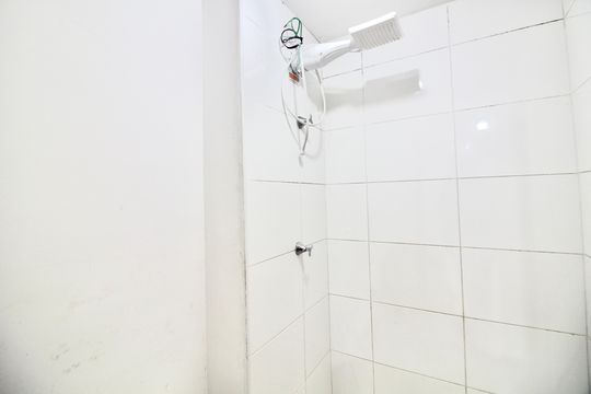 Banheiro social de apartamento para alugar com 2 quartos, 54m² em Lageado, Ferraz de Vasconcelos