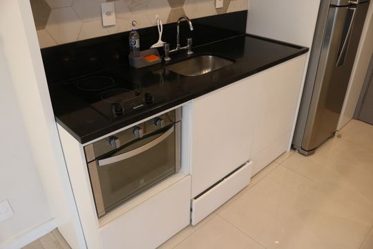 Cozinha de kitnet/studio para alugar com 1 quarto, 30m² em Perdizes, São Paulo