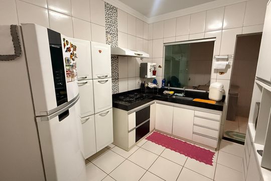 Cozinha de casa à venda com 3 quartos, 110m² em Jardim Presidente, Goiânia