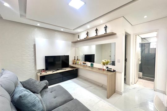 Apartamento à venda com 2 quartos, 55m² em Arpoador, Contagem