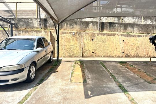 Garagem de apartamento à venda com 2 quartos, 55m² em Arpoador, Contagem