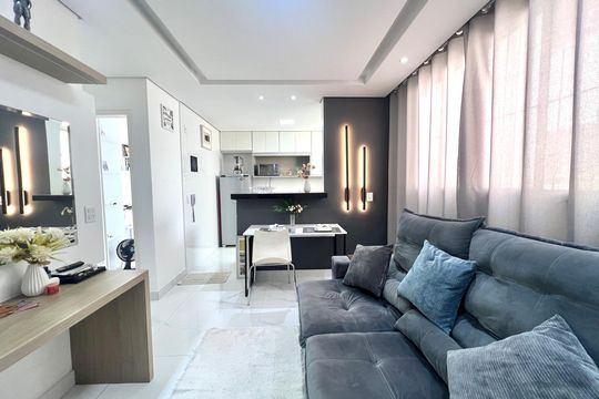 Sala de apartamento à venda com 2 quartos, 55m² em Arpoador, Contagem