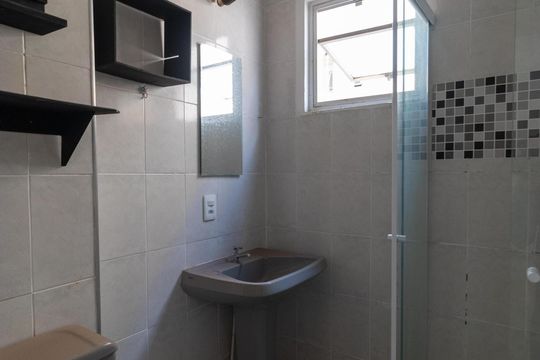 Banheiro de apartamento à venda com 2 quartos, 67m² em Parque Italia, Campinas