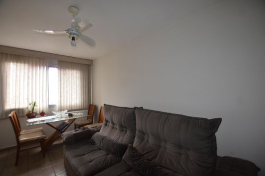 Sala de apartamento à venda com 2 quartos, 48m² em Jardim Sulacap, Rio de Janeiro