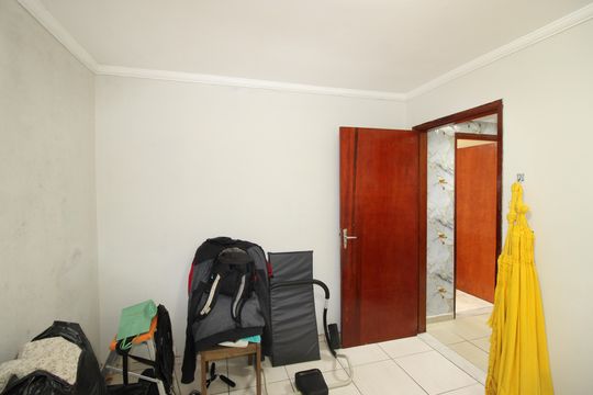 Quarto 2 de apartamento à venda com 2 quartos, 60m² em Vila Carmosina, São Paulo