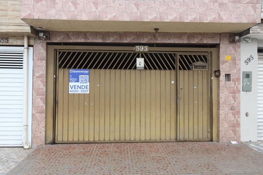 Fachada de casa à venda com 2 quartos, 193m² em Vila Silvia, São Paulo