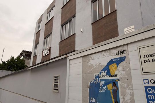 Fachada de apartamento para alugar com 2 quartos, 50m² em Jardim Vinte E Cinco de Agosto, Duque de Caxias