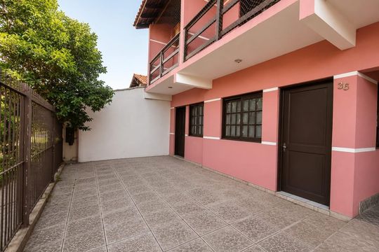 Área externa de casa para alugar com 5 quartos, 140m² em Parque da Matriz, Cachoeirinha